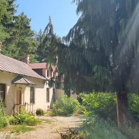 U Stromu Вилла Uhonice
